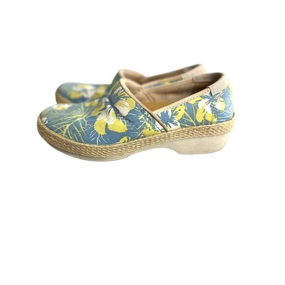 Dansko Clogs Victoria Tahiti Canvas Shoes Floral Blue Yellow Nurse 38 US 7.5-8 - Picture 5 of 10